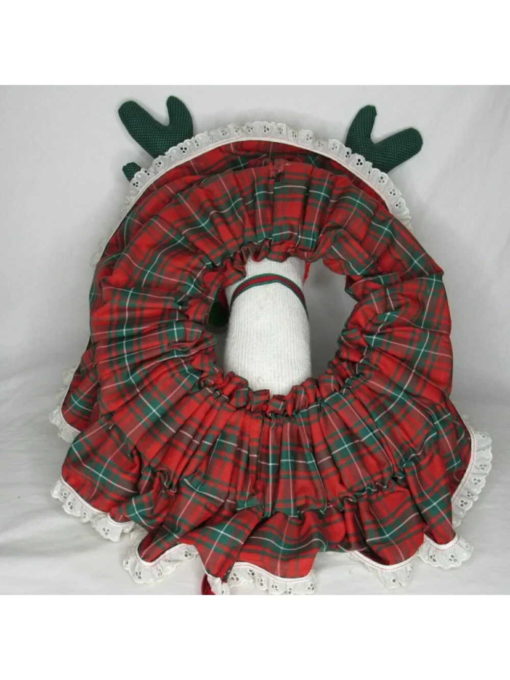 Vintage Christmas Wreath Doorhanger White Reindeer Long Eyelashes Handmade